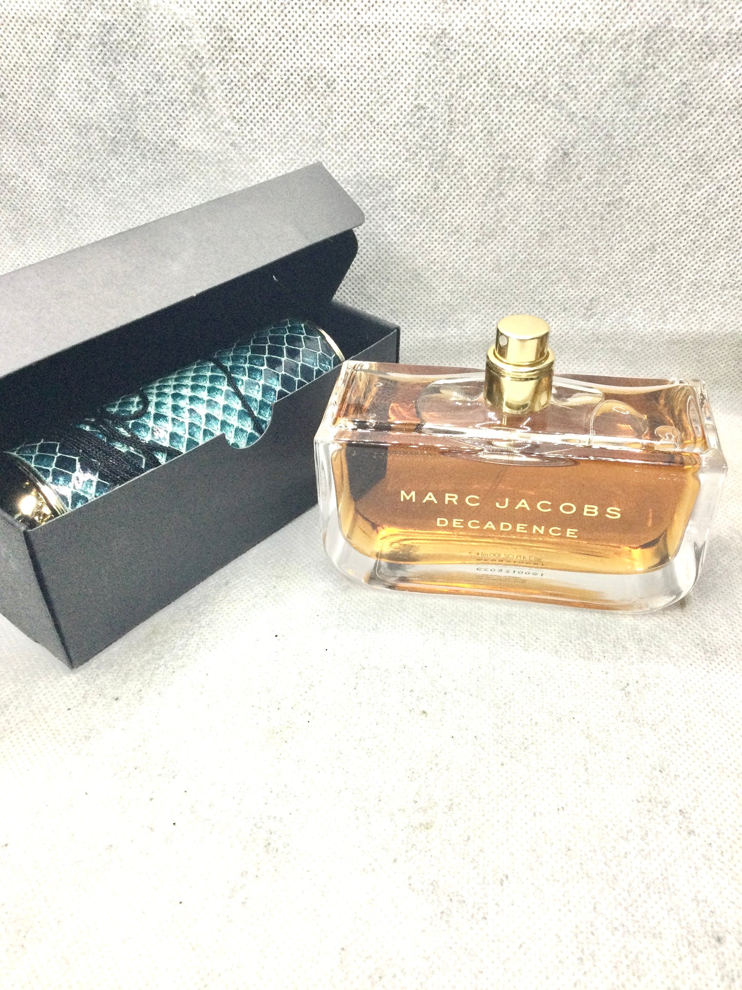 Marc Jacobs Divine Decadence Eau De Parfum 100 ML Spray For Women Discontinued