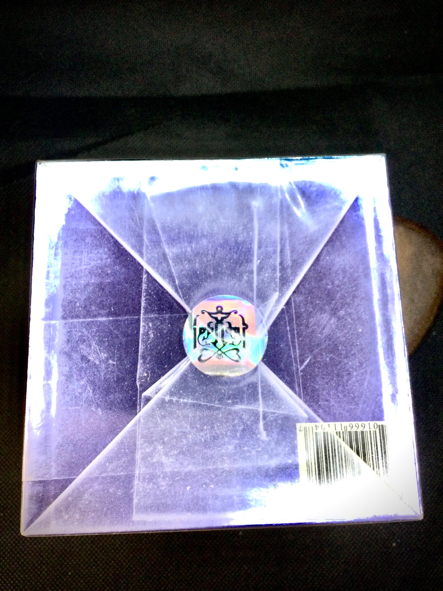 VINTAGE AMOUAGE REFLECTION WOMAN MOSQUE CRYSTAL BOTTLE EAU DE PARFUM 50 ML SPRAY FACTORY SEALED OMAN hard to find