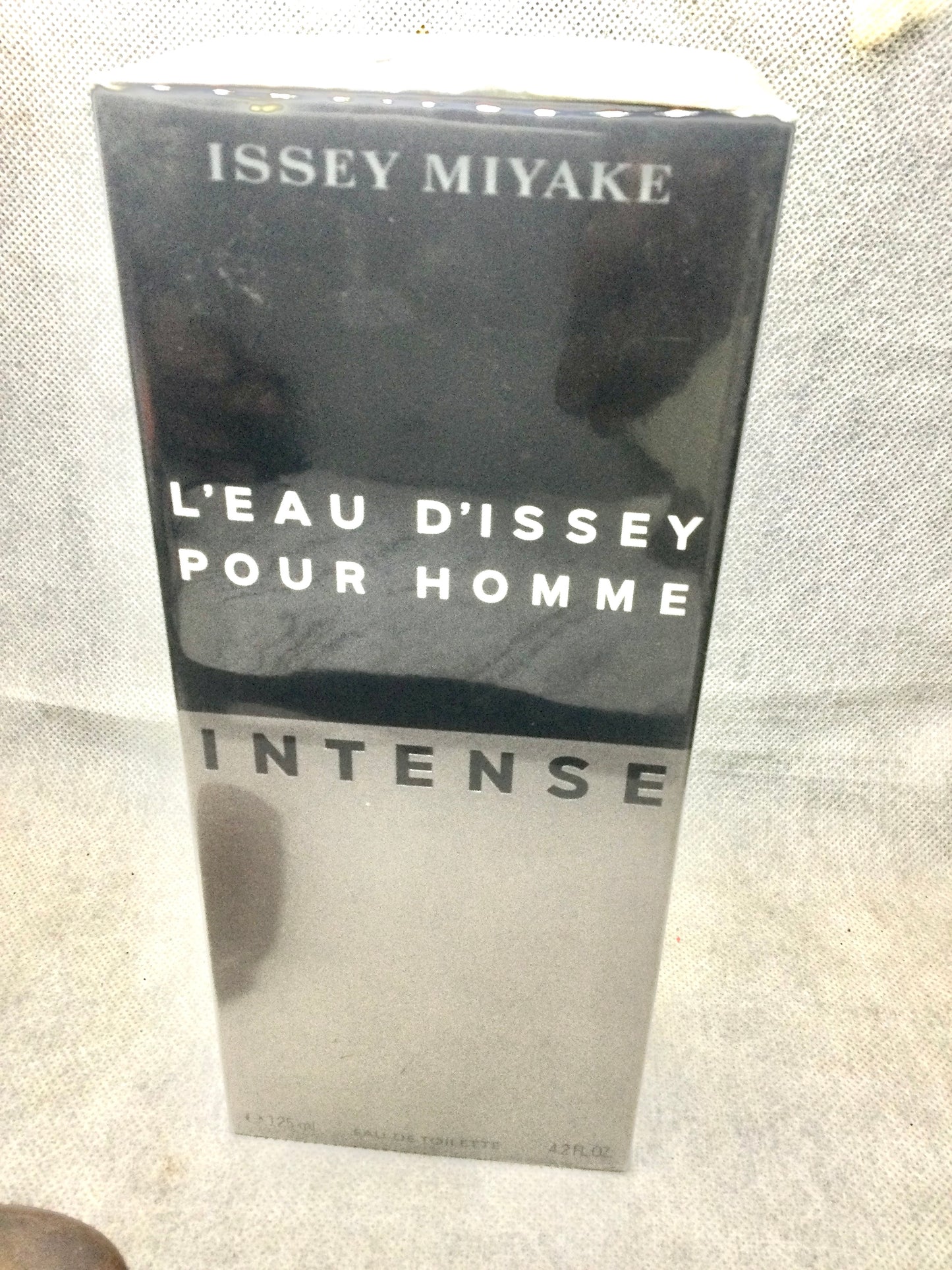 ISSEY MIYAKE L'Eau D'Issey INTENSE For Men Eau De Toilette 125 Ml Spray Sealed