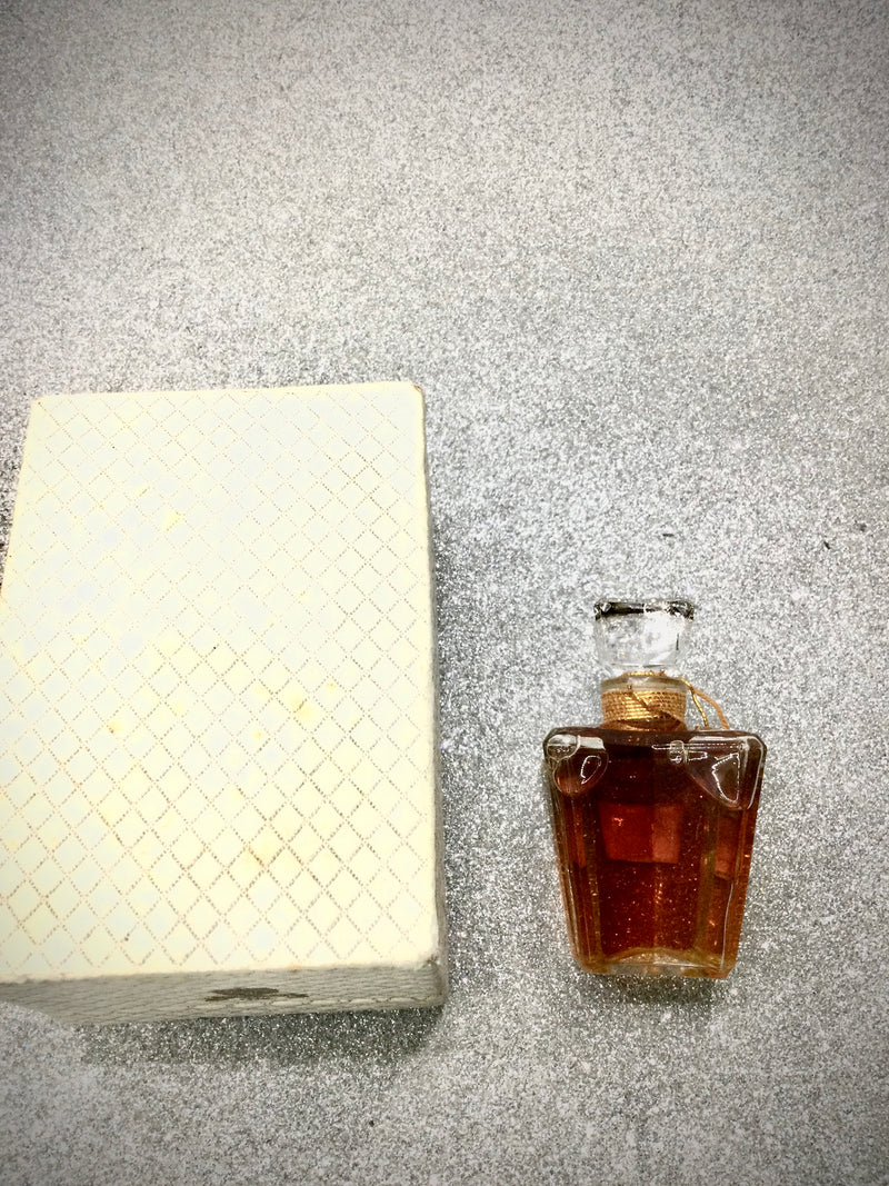 Vintage parfum Kesma  CHARI DEESSE (Femininity-انوثة) 30 ML SPLASH , RARES