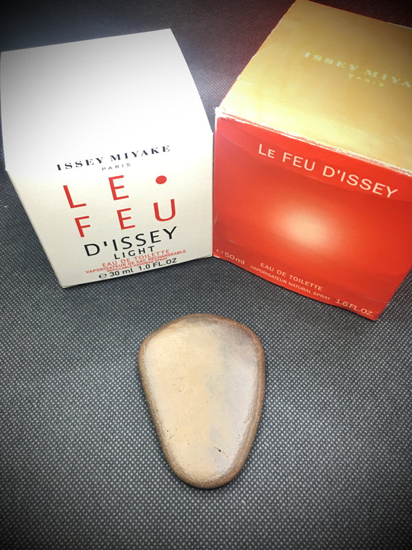 Offering Le Feu D'Issey Light By Issey Miyake 50 Ml + Le Feu D'Issey Light 30 ml , vintage , discontinued
